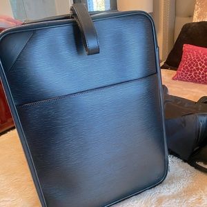 LOUIS VUITTON EPI PEGASE LEGERE 55 BLACK SUITCASE